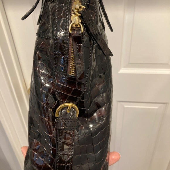 Italian embossed leather handbag.  NEVER USED.  Chocolate brown. - Picture 3 of 8